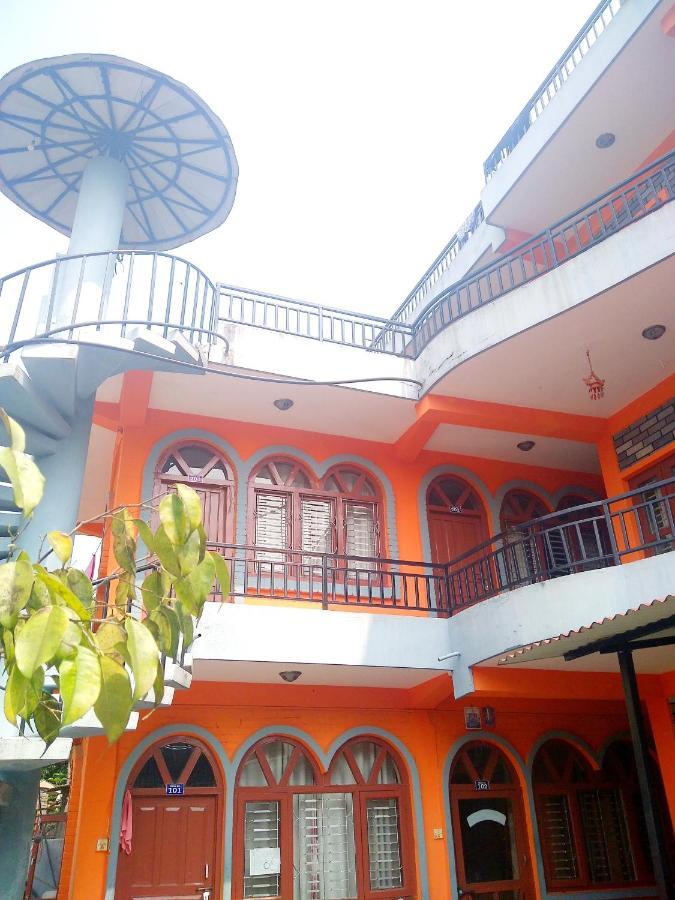 Paramount Guest House Pokhara Exterior photo